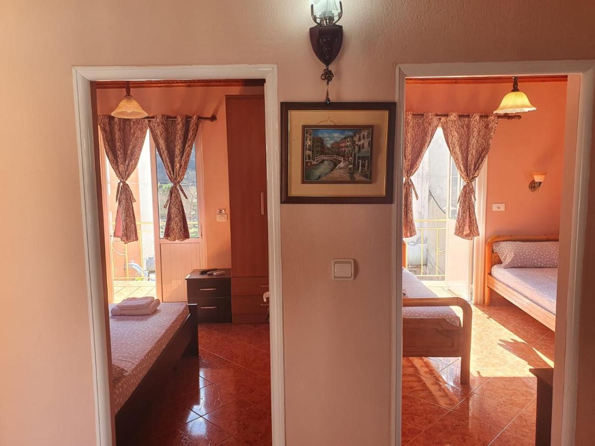 Apartment Donend Berat Exterior photo